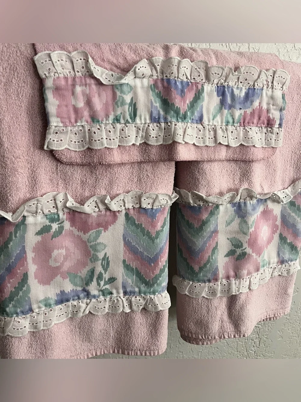 Vintage Lady Pepperell Celebration Pink Cottagecore Towel Set